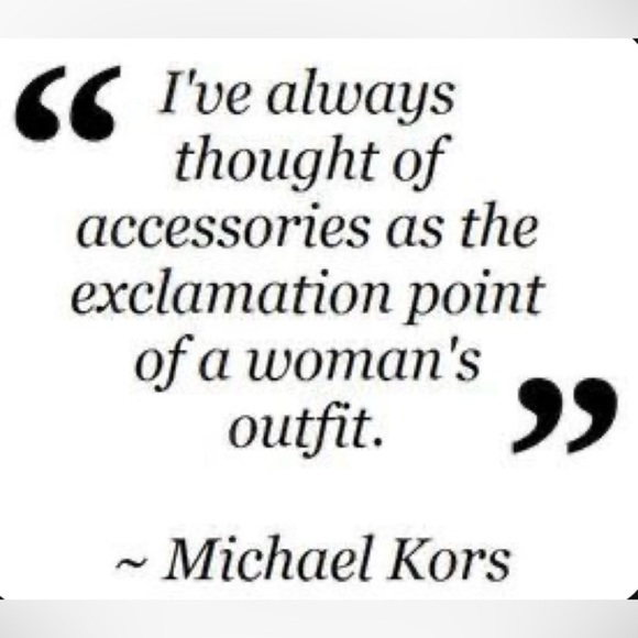 VERA BRADLEY ~ Moon Drops crossbody vinyl bag w/zipper pocket and keychain/ID - Picture 9 of 9